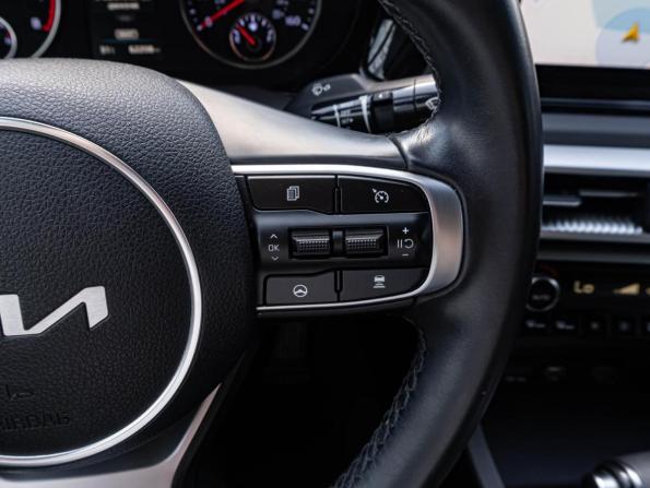 Kia K5 III с пробегом 2021 года, цена 2 890 000 рублей, 62208 км, седан, Автокод Объявления