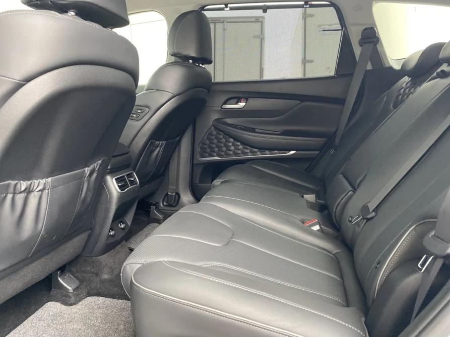 Hyundai Santa Fe IV Рестайлинг Екатеринбург  - изображение 14