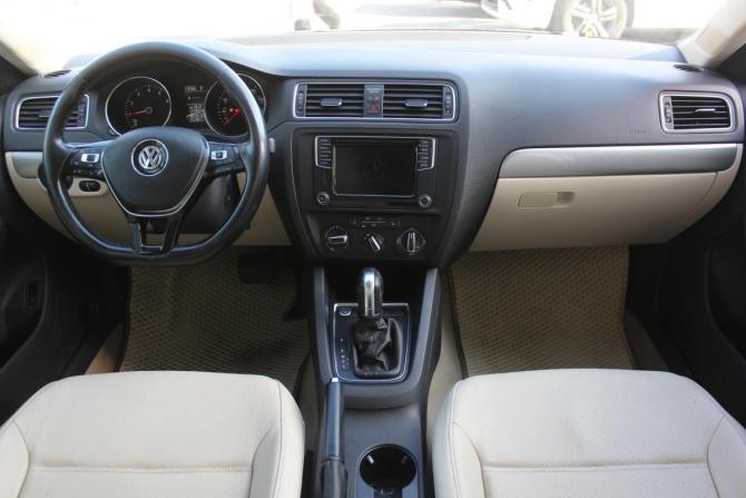 Volkswagen Jetta VI Рестайлинг с пробегом 2016 года, цена 897 000 рублей, 176647 км, седан, Автокод Объявления