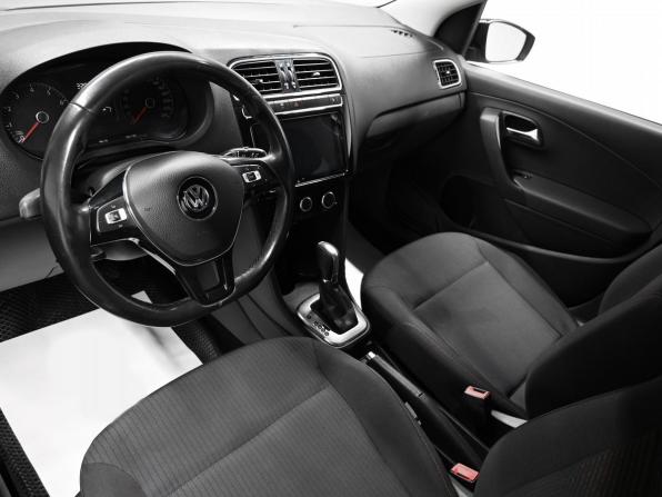 Volkswagen Polo V Рестайлинг с пробегом 2017 года, цена 1 195 000 рублей, 115232 км, седан, Автокод Объявления