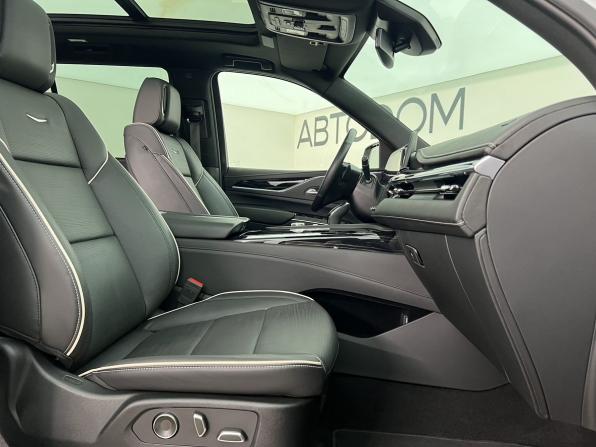 Cadillac Escalade V с пробегом 2023 года, цена 10 500 000 рублей, 44418 км, внедорожник, Автокод Объявления