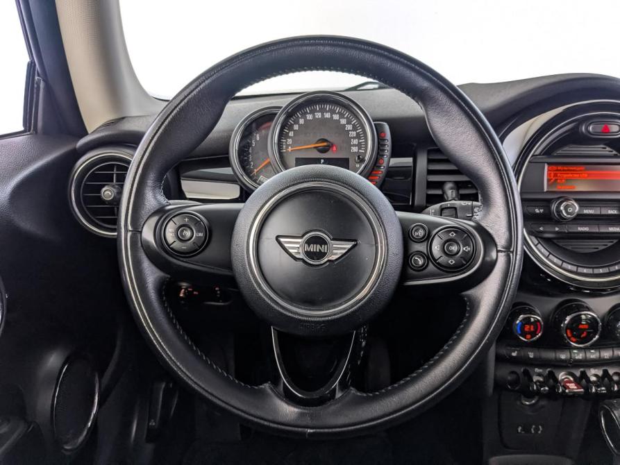 Mini Hatch III (F55/F56) Москва  - изображение 21