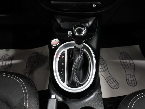 Kia Soul II Рестайлинг с пробегом 2018 года, цена 1 294 000 рублей, 155276 км, хэтчбек, Автокод Объявления