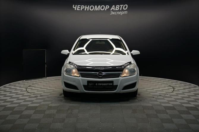 Opel Astra H Рестайлинг с пробегом 2008 года, цена 480 000 рублей, 300000 км, универсал, Автокод Объявления
