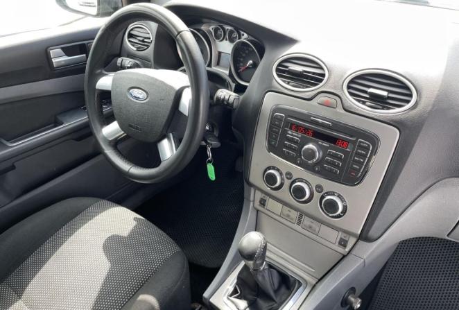 Ford Focus II Рестайлинг с пробегом 2010 года, цена 395 000 рублей, 228418 км, хэтчбек, Автокод Объявления