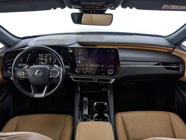 Lexus RX V с пробегом 2023 года, цена 7 200 000 рублей, 59058 км, внедорожник, Автокод Объявления