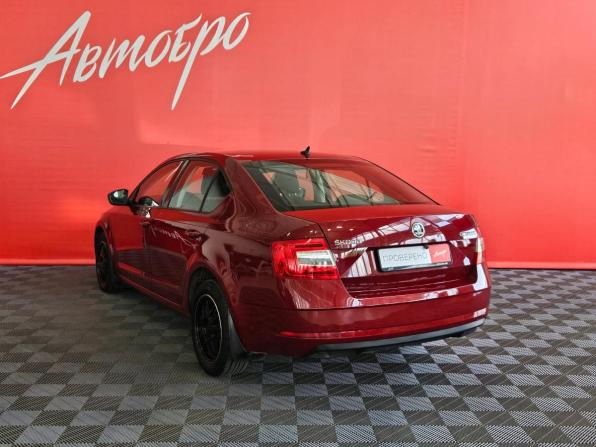 Skoda Octavia III (A7) Рестайлинг с пробегом 2017 года, цена 1 359 000 рублей, 165000 км, лифтбек, Автокод Объявления