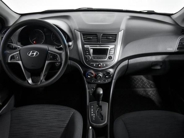 Hyundai Solaris I Рестайлинг с пробегом 2014 года, цена 655 000 рублей, 235063 км, седан, Автокод Объявления