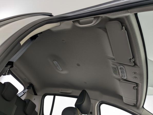 Renault Sandero II Рестайлинг с пробегом 2022 года, цена 1 470 000 рублей, 24650 км, хэтчбек, Автокод Объявления
