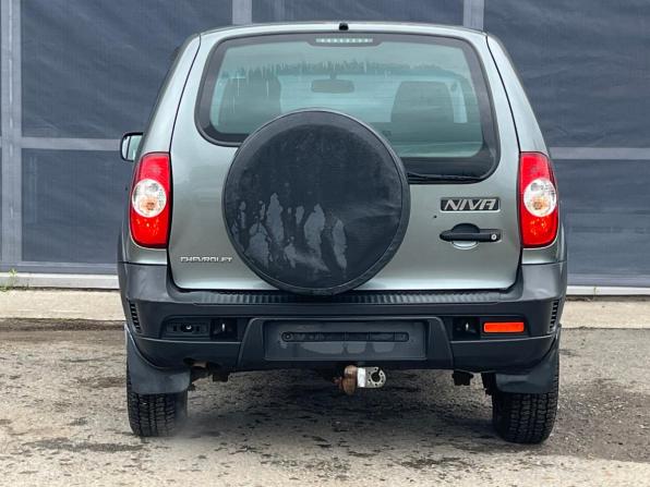 Chevrolet Niva I Рестайлинг с пробегом 2018 года, цена 750 000 рублей, 86130 км, внедорожник, Автокод Объявления