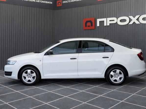 Skoda Rapid I с пробегом 2017 года, цена 897 000 рублей, 142061 км, лифтбек, Автокод Объявления