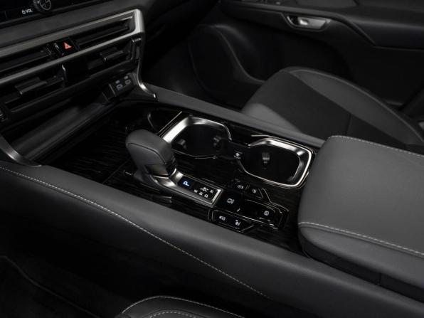 Lexus RX V с пробегом 2025 года, цена 7 400 000 рублей, 5371 км, внедорожник, Автокод Объявления