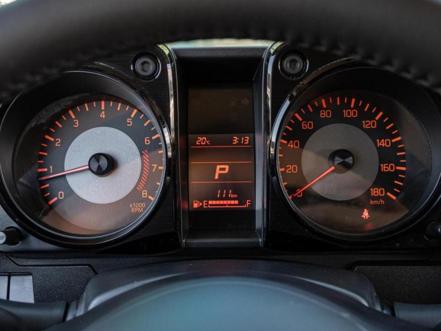Suzuki Jimny IV Краснодар  - изображение 17
