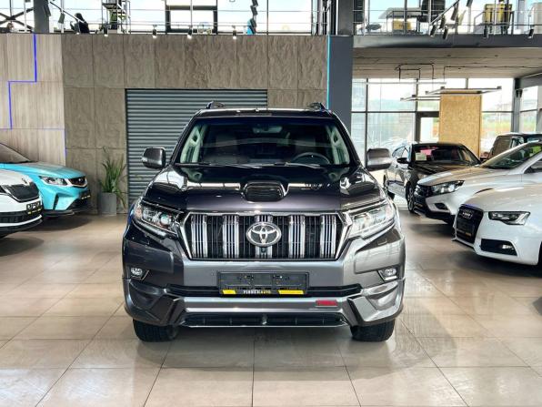 Toyota Land Cruiser Prado 150 Series Рестайлинг 2 с пробегом 2019 года, цена 5 900 000 рублей, 136921 км, внедорожник, Автокод Объявления