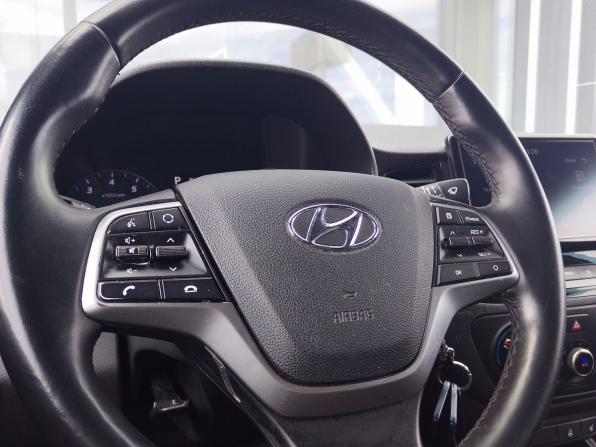 Hyundai Solaris II Рестайлинг с пробегом 2020 года, цена 1 270 000 рублей, 136100 км, седан, Автокод Объявления