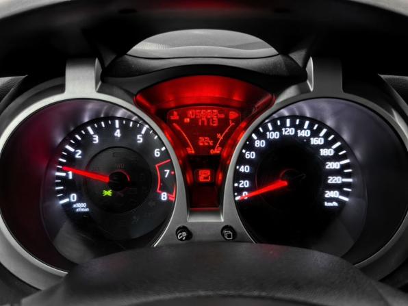 Nissan Juke I с пробегом 2013 года, цена 1 250 000 рублей, 105000 км, внедорожник, Автокод Объявления