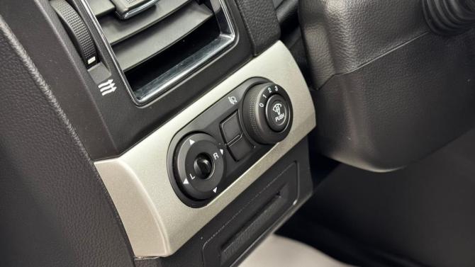 Chevrolet Captiva I Рестайлинг с пробегом 2012 года, цена 1 250 000 рублей, 117618 км, внедорожник, Автокод Объявления