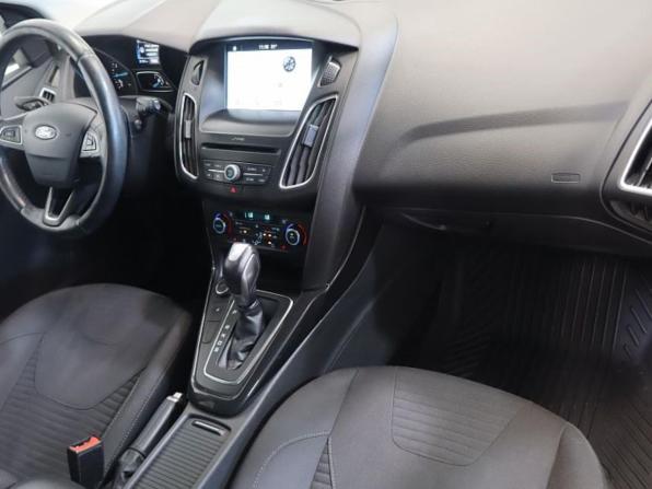 Ford Focus III Рестайлинг с пробегом 2017 года, цена 810 000 рублей, 221071 км, универсал, Автокод Объявления