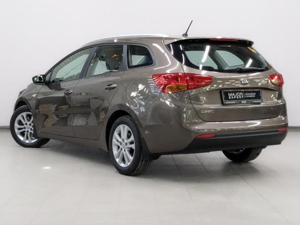 Kia Ceed II с пробегом 2015 года, цена 1 255 000 рублей, 118804 км, универсал, Автокод Объявления