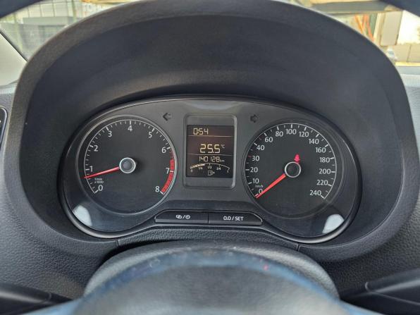 Volkswagen Polo V Рестайлинг с пробегом 2018 года, цена 999 995 рублей, 140128 км, седан, Автокод Объявления