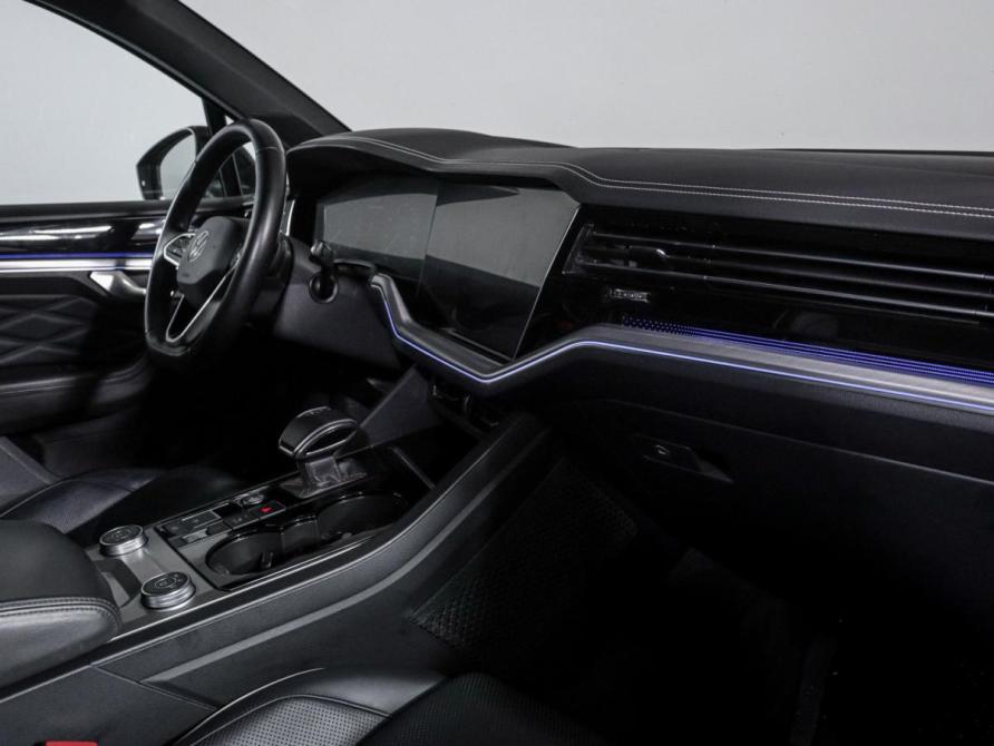 Volkswagen Touareg III Москва  - изображение 9