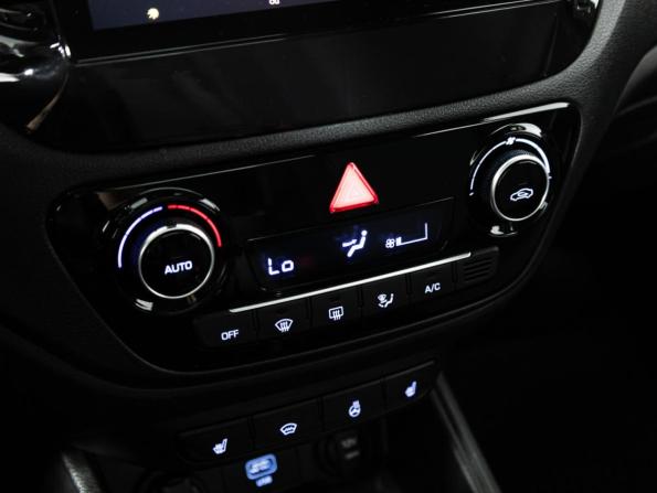 Hyundai Solaris II с пробегом 2019 года, цена 1 349 777 рублей, 115000 км, седан, Автокод Объявления