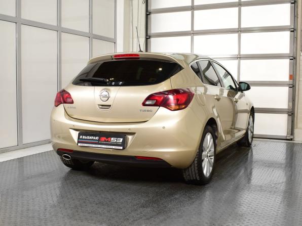 Opel Astra J с пробегом 2012 года, цена 560 995 рублей, 165521 км, хэтчбек, Автокод Объявления