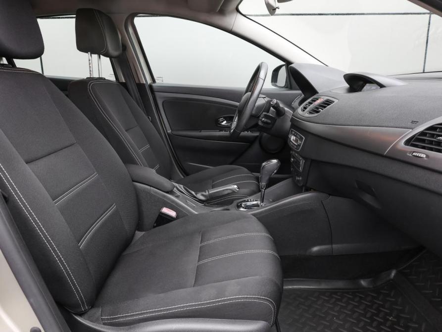 Renault Megane III Рестайлинг Москва  - изображение 11