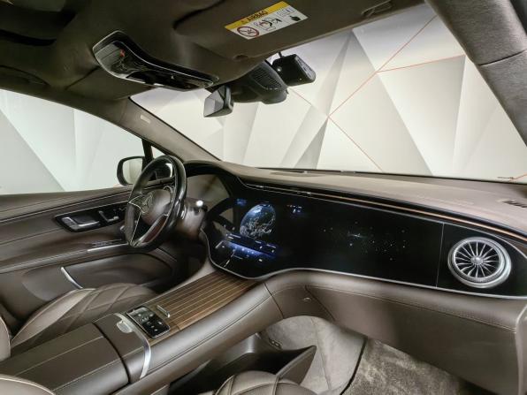 Mercedes-Benz Maybach EQS SUV с пробегом 2024 года, цена 22 100 000 рублей, 7175 км, внедорожник, Автокод Объявления