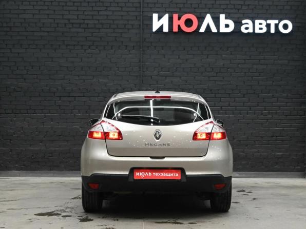 Renault Megane III с пробегом 2012 года, цена 880 000 рублей, 105725 км, хэтчбек, Автокод Объявления
