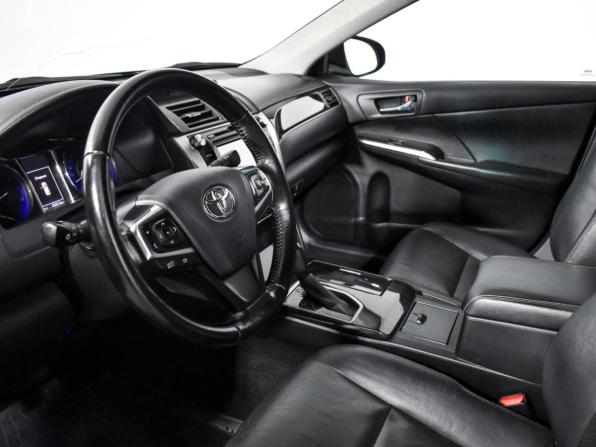 Toyota Camry VII (XV50) Рестайлинг с пробегом 2017 года, цена 1 975 000 рублей, 96005 км, седан, Автокод Объявления