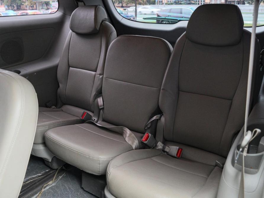 Kia Carnival III Москва  - изображение 8