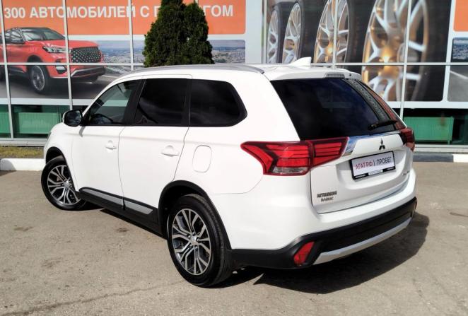 Mitsubishi Outlander III Рестайлинг 2 с пробегом 2018 года, цена 1 732 000 рублей, 219190 км, внедорожник, Автокод Объявления