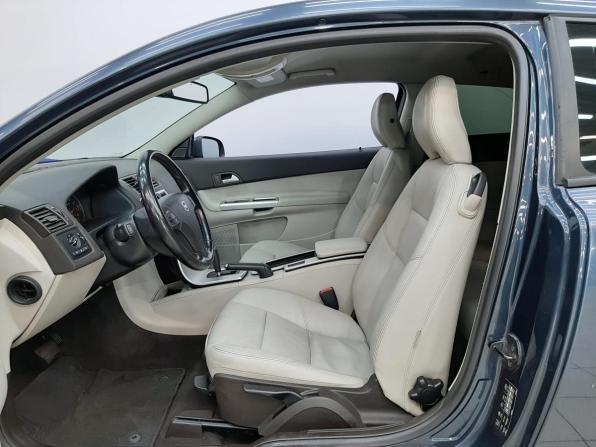 Volvo C30 I Рестайлинг с пробегом 2010 года, цена 870 000 рублей, 165188 км, хэтчбек, Автокод Объявления