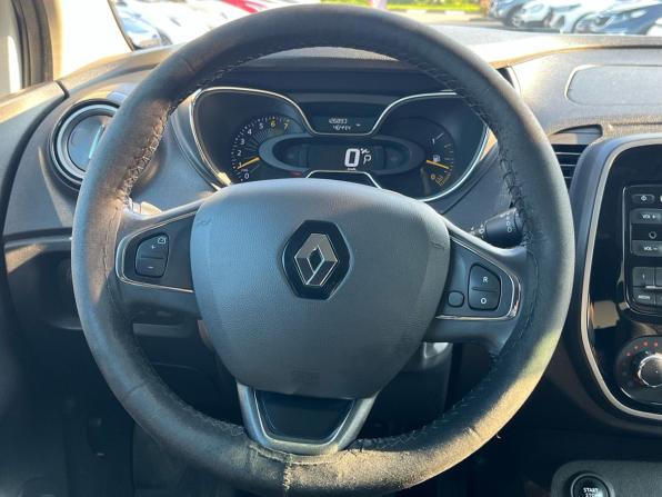 Renault Kaptur I с пробегом 2016 года, цена 1 250 000 рублей, 126893 км, внедорожник, Автокод Объявления