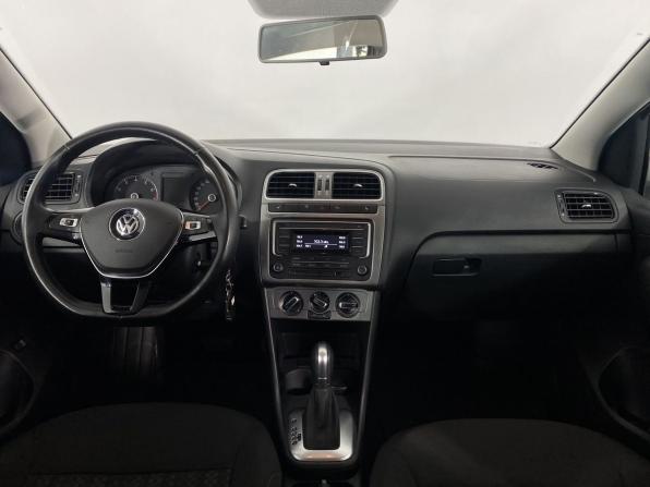 Volkswagen Polo V Рестайлинг с пробегом 2020 года, цена 1 290 000 рублей, 128066 км, седан, Автокод Объявления