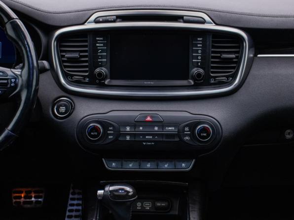 Kia Sorento III Prime с пробегом 2017 года, цена 2 467 000 рублей, 131018 км, внедорожник, Автокод Объявления