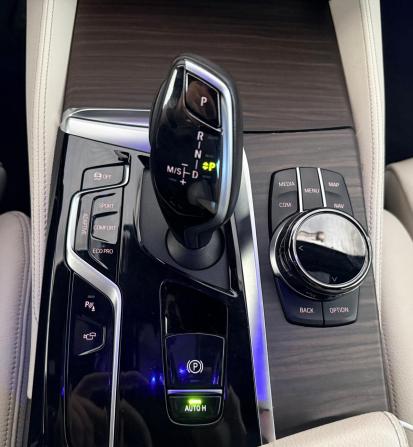 BMW 5 серии VII (G30/G31/G38) Рестайлинг с пробегом 2021 года, цена 7 030 000 рублей, 54152 км, седан, Автокод Объявления