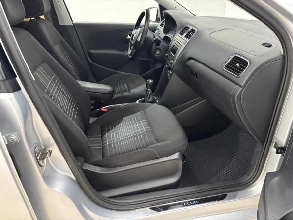 Volkswagen Polo V с пробегом 2015 года, цена 725 000 рублей, 209340 км, седан, Автокод Объявления