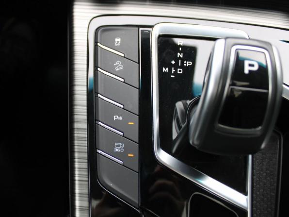 Geely Atlas Pro с пробегом 2024 года, цена 2 379 000 рублей, 23384 км, внедорожник, Автокод Объявления