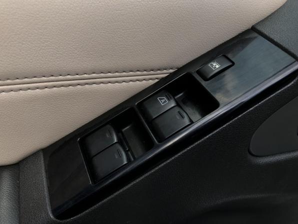 Nissan Pathfinder III Рестайлинг с пробегом 2011 года, цена 1 360 000 рублей, 323067 км, внедорожник, Автокод Объявления