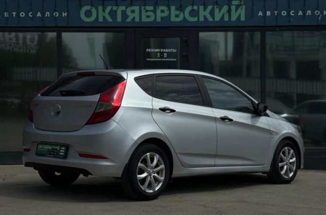Hyundai Solaris I Рестайлинг с пробегом 2015 года, цена 899 000 рублей, 90000 км, хэтчбек, Автокод Объявления