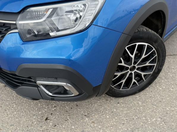 Renault Sandero II Рестайлинг с пробегом 2019 года, цена 1 195 000 рублей, 62000 км, хэтчбек, Автокод Объявления