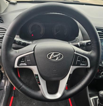 Hyundai Solaris I с пробегом 2013 года, цена 655 000 рублей, 183664 км, седан, Автокод Объявления