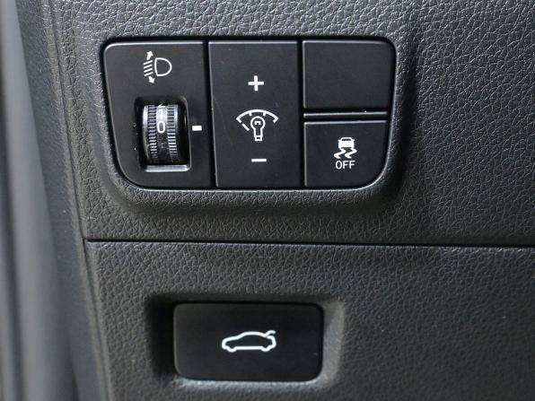 Kia K5 III с пробегом 2020 года, цена 2 640 000 рублей, 96350 км, седан, Автокод Объявления