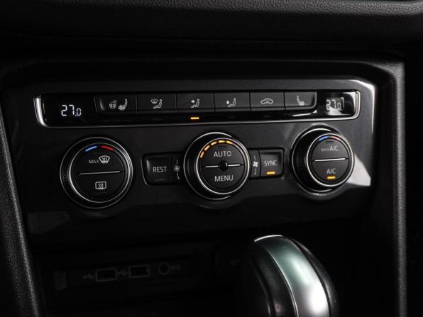 Volkswagen Tiguan II с пробегом 2020 года, цена 2 438 000 рублей, 115301 км, внедорожник, Автокод Объявления