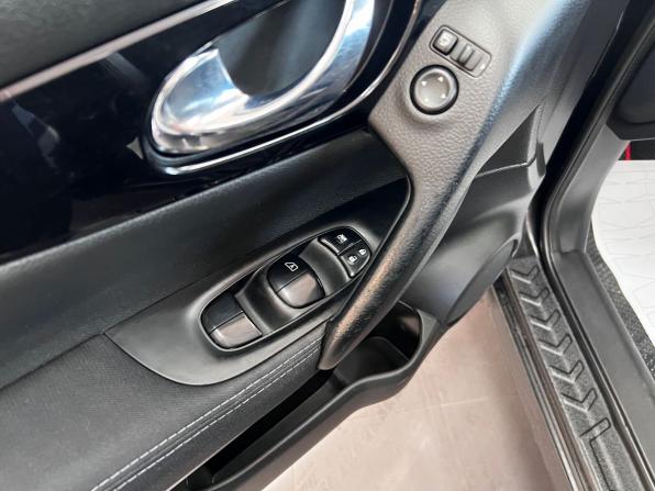 Nissan Qashqai II с пробегом 2014 года, цена 1 340 000 рублей, 186303 км, внедорожник, Автокод Объявления