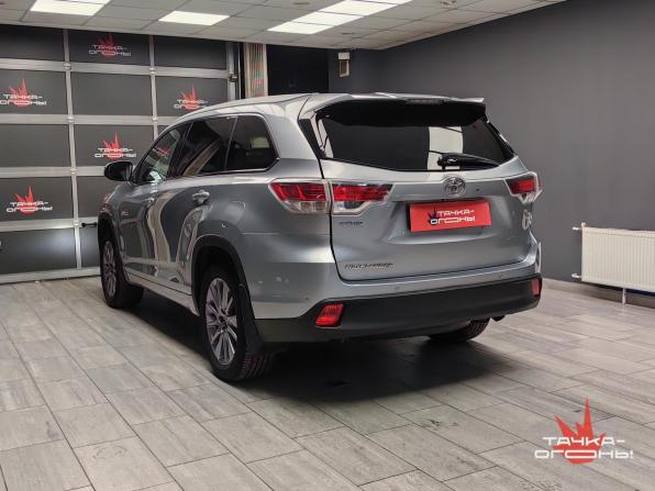 Toyota Highlander III (XU50) с пробегом 2014 года, цена 2 600 000 рублей, 182000 км, внедорожник, Автокод Объявления
