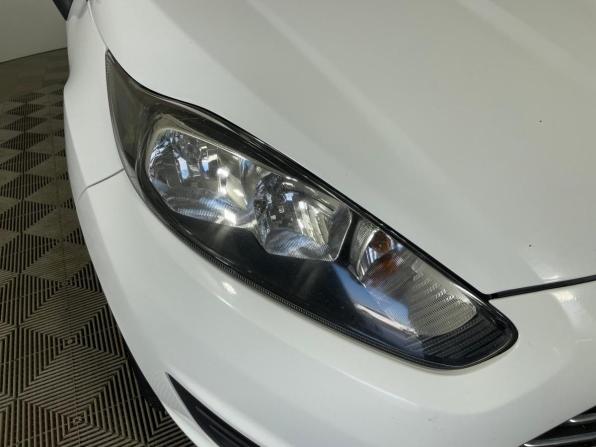 Ford Fiesta Mk6 Рестайлинг с пробегом 2016 года, цена 735 000 рублей, 152200 км, седан, Автокод Объявления