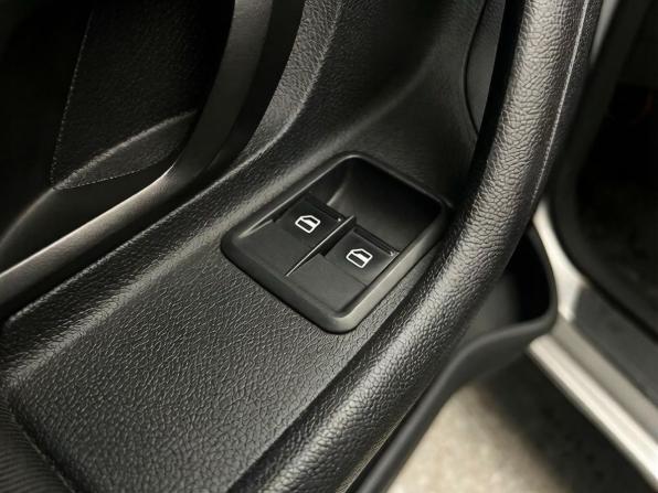 Skoda Fabia II Рестайлинг с пробегом 2010 года, цена 311 000 рублей, 220000 км, хэтчбек, Автокод Объявления